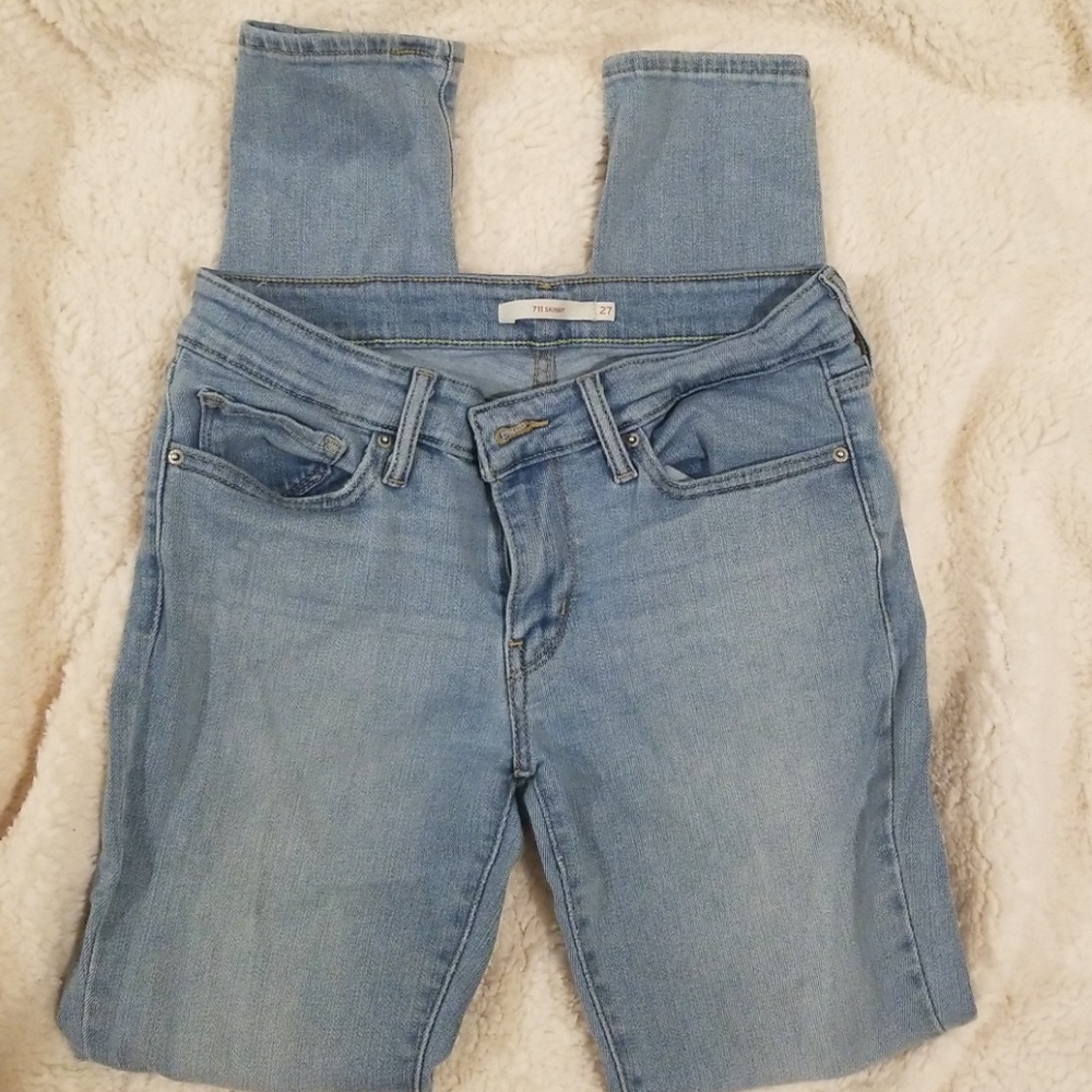 Levi's